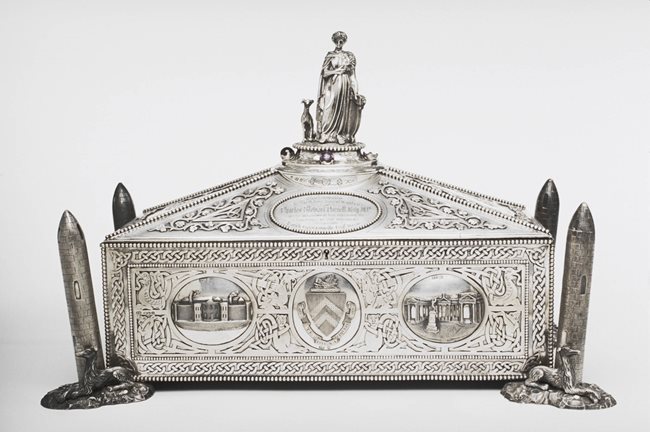 Silver decorated box