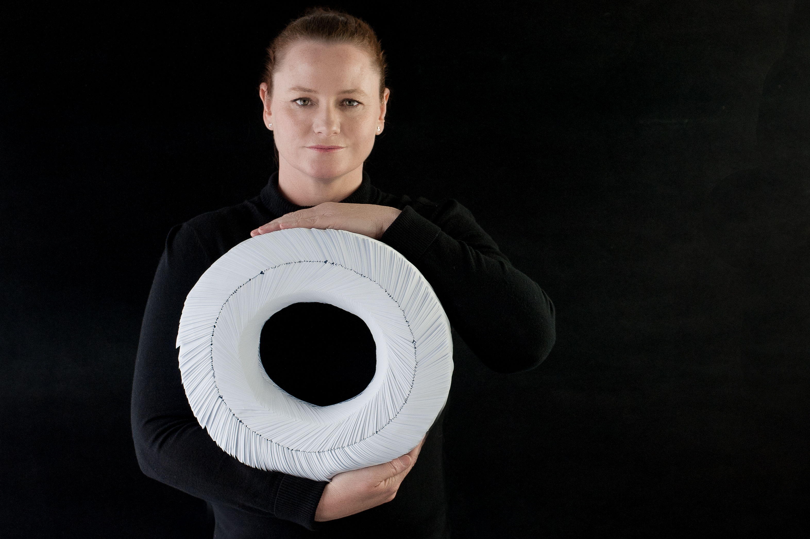 Fiona-Hueston-Artist-F-Huey.jpg Fiona-Hueston-Artist-F-Huey.jpg