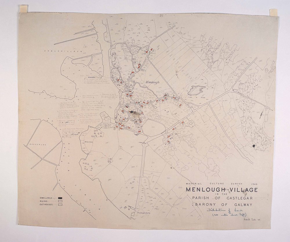 Sráidbhaile Mhionlaigh, Loch Coirib, Co. na Gaillimhe, 1945: Líníochtaí Ailtireachta de Thithe Traidisiúnta